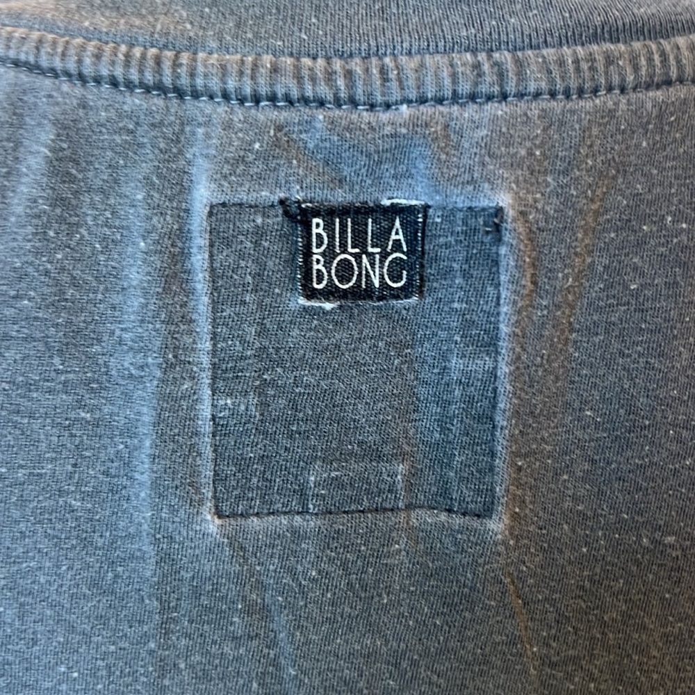 Billabong tank top - size medium - Picture 8 of 11